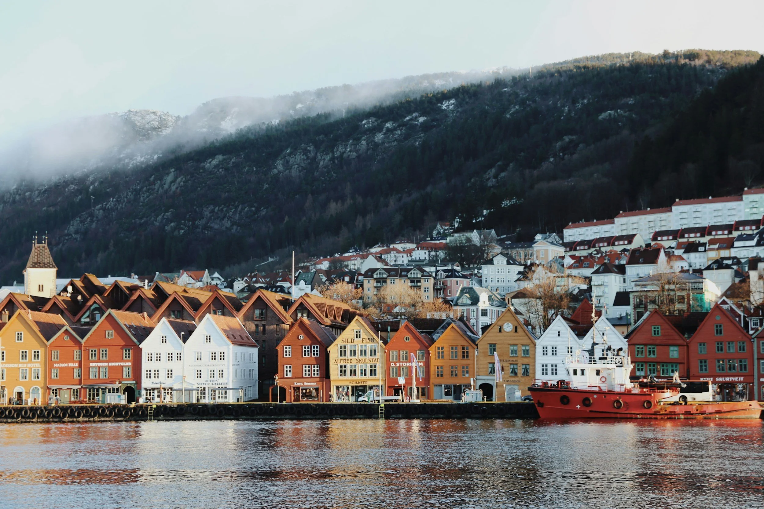 Arbeidsbenk hos EasyPC i Bergen for dataflytting og backup